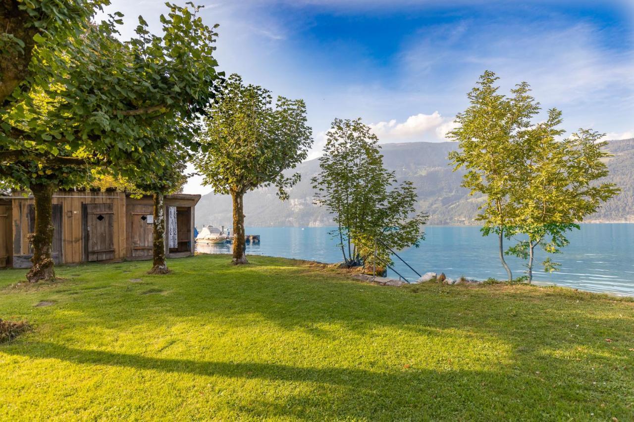Strandhuesli Directly On Lake Thun Därligen Buitenkant foto